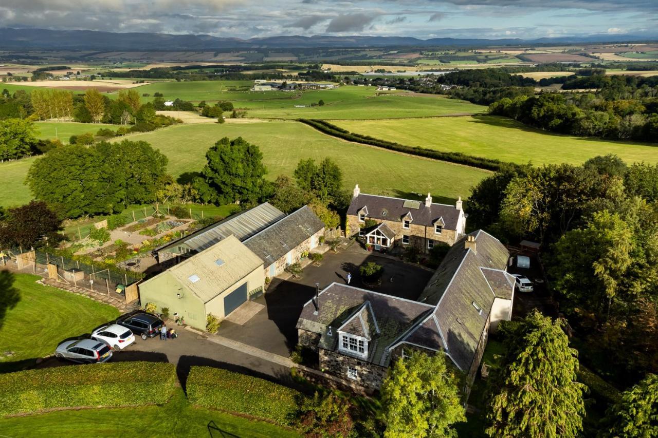 Вилла The Steading At Pitmeadow Farm Даннинг Экстерьер фото